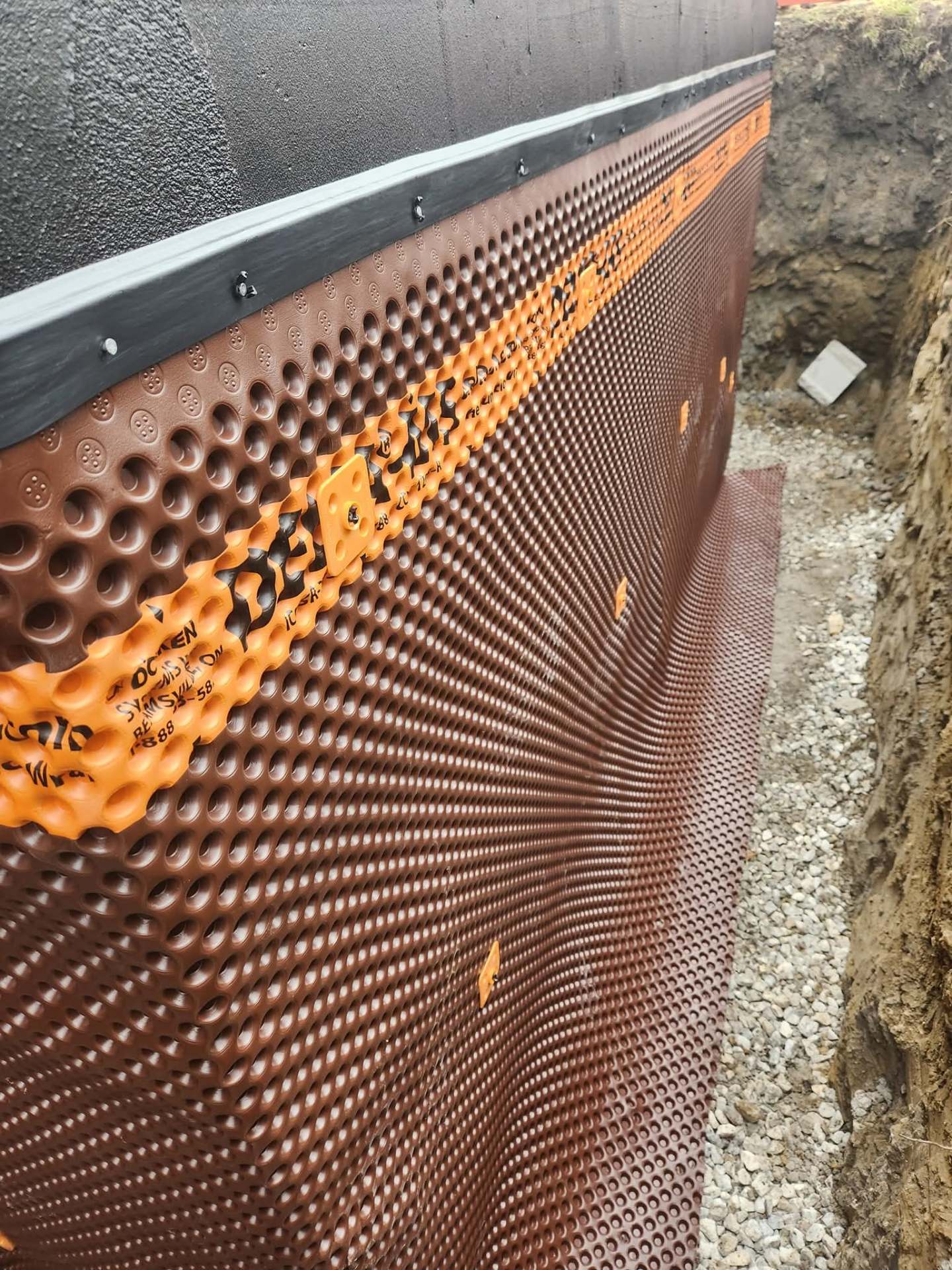Exterior Dimple Membrane